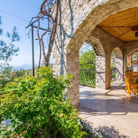 Kilim Yaka Village *