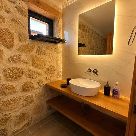 Kilim Yaka Village * Kayacık