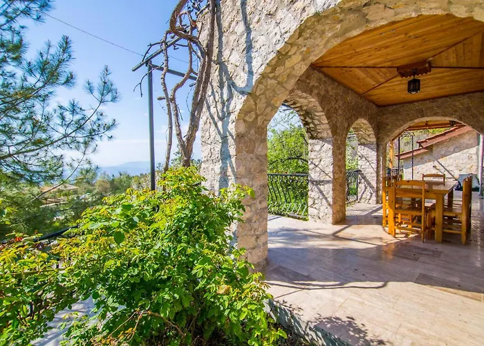 Kilim Yaka Village *