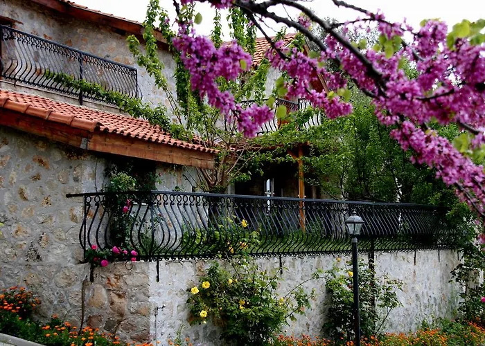 Kilim Yaka Village *